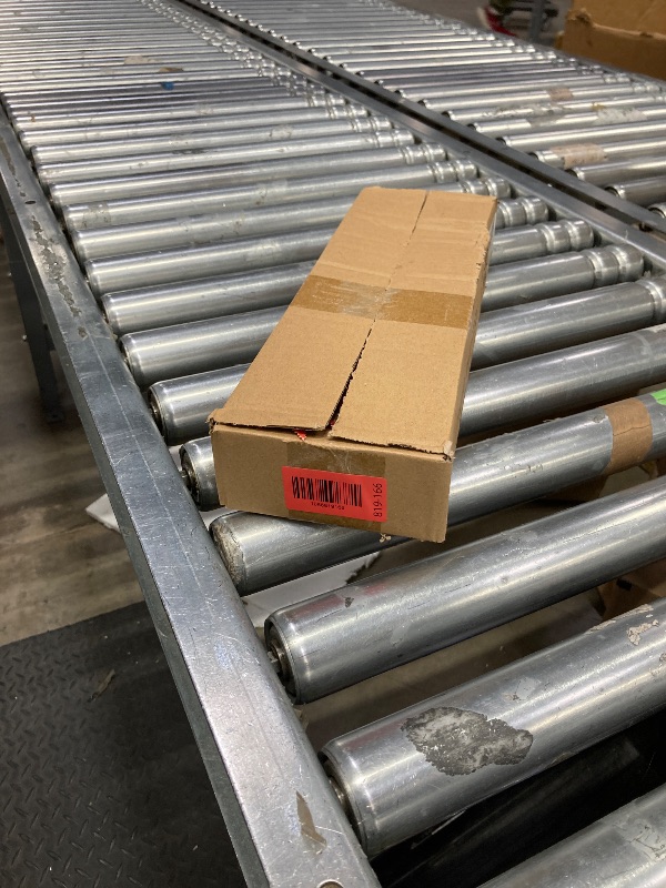 Photo 1 of 3 Pcs Artificial Maple Leaves Branches 23.6 Inch Fake Fall Maple Plants Autumn Leaf Bushes Faux Silk Foliage for Home Thanksgiving Centerpiece Farmhouse Fireplace Halloween Décor - Red