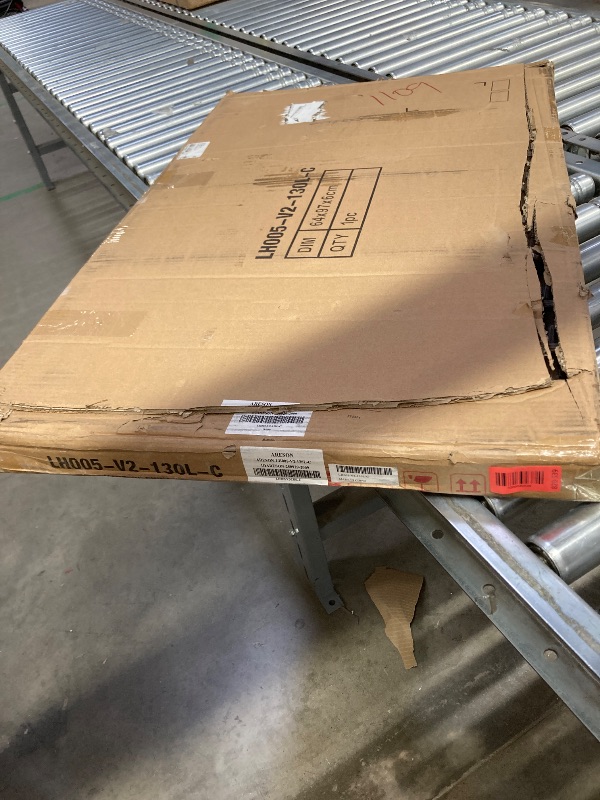 Photo 1 of  Laundry Hamper with lid, 
