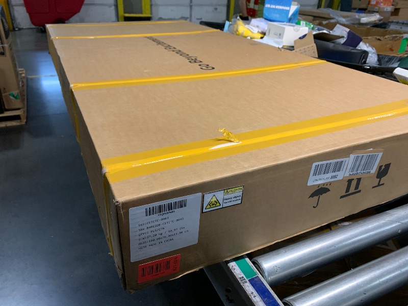 Photo 1 of ***FACTORY SEALED*** YITAMOTOR Low-Profile Hard Tri-Fold Truck Bed Tonneau Cover Compatible with Toyota Tacoma 2024 2025 2026 (Excl. Trail Edition) with 5 ft Bed