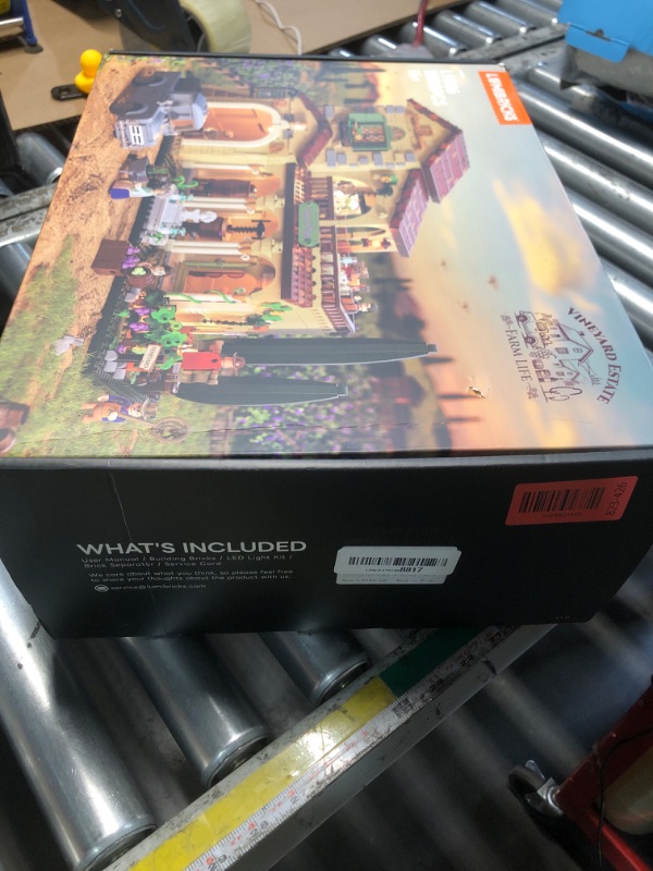 Photo 1 of ***FACTORY SEALED*** Lumibricks Farm Vineyard-Estate Lighting Building-Bricks-Set - 2800 Pcs Winery Chateau House Collection LED Light Wine Cottage Model Display Set for Adults and Farm Series Building Collectors