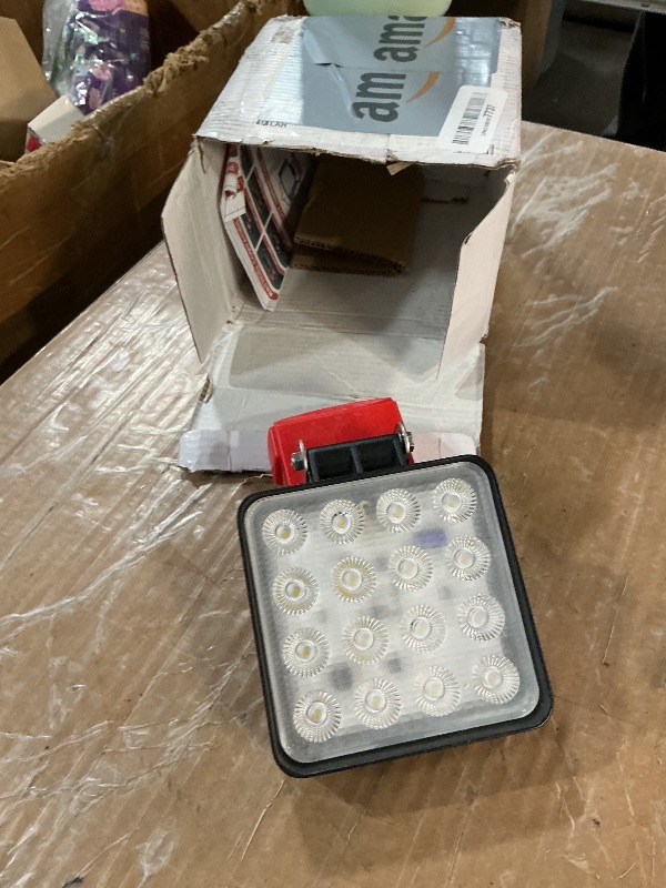 Photo 1 of ***MISSING PARTS***
2 Pcs Cordless LED Work Light for Milwaukee m18 18v Battery, 90W 10000LM Battery Light for Milwaukee 18v Tools, Fathers Day Gift, Flood Lighting with USB & Type-C Charging Port, Low Voltage Protection