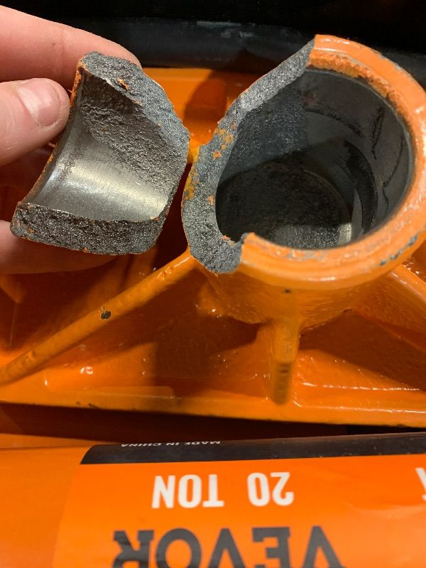 Photo 1 of ***PARTIAL SET - PRICE ADJUSTED***
***DAMAGED - SEE NOTES/PICTURES***
VEVOR Porta Power Kit, 20 Ton Load, Portable Hydraulic Jack with 4.6 ft Extended Oil Hose, Comprehensive Accessories, Car Frame Repair Tool with Portable Storage Case for Automotive, He