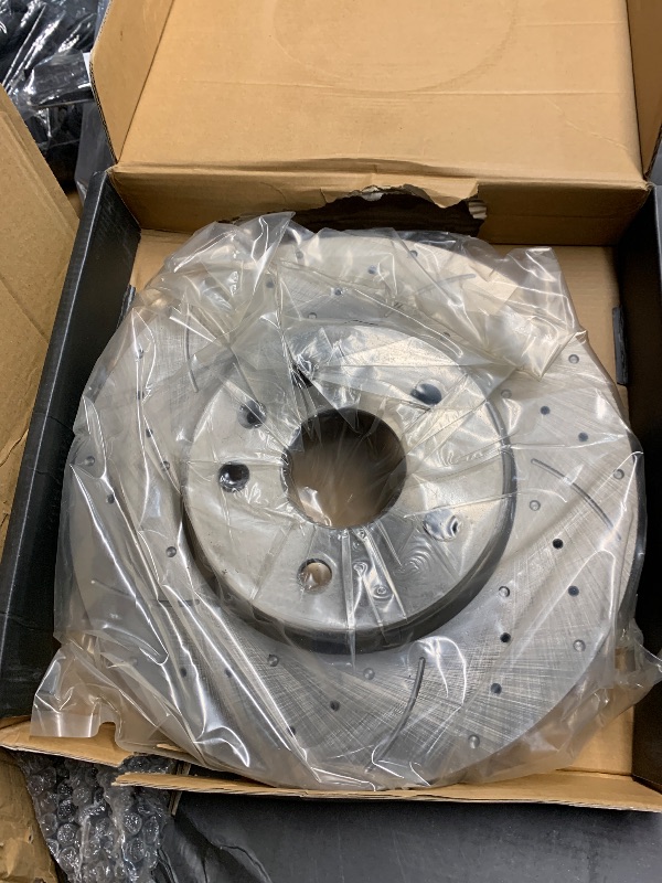 Photo 1 of ***ONE BRAKE PAD MISSING***
funire Front Brake Pads And Rotors Kit Compatible With 2005-2010 Jeep Grand Cherokee, 2006 Commander, 53026 D1080-7985 Automotive Replacement Brake Kits Geomet Drilled And Slotted Rotors 328mm(12.9in)