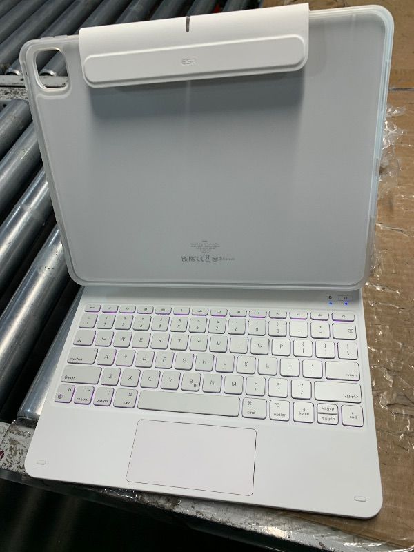 Photo 1 of [Upgraded] ESR iPad Pro 13 Inch Case with Keyboard (M5/M4, 2025/2024), iPad Pro 13 Keyboard Case with Magnetic Stand, Portrait/Raised Modes for iPad Pro 13, Removable, Rebound 360 Series,White