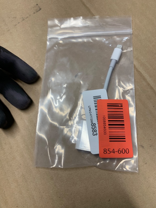 Photo 1 of [Apple MFi Certified] Lightning to HDMI Adapter, 1080P Digital AV Sync Screen Cable Compatible with iPhone 14/13/12/11/XS/XR/X/8 and iPad to HDTV/Projector/Monitor