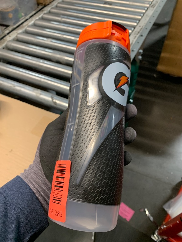 Photo 1 of ***MISSING LATCH***
Gatorade Gx Bottle , Black, 30oz