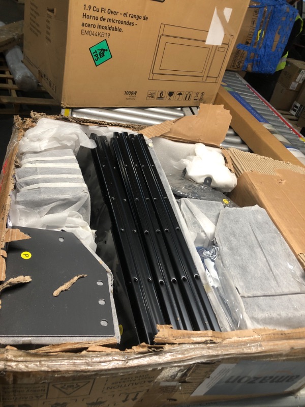 Photo 1 of **************FOR PARTS ONLY- THIS IS ONLY 1 BOX WITH ASSEMBLY COMPONENTS, MISSING ALL OTHER BOXES**************
GarveeLife Louvered Pergola 12 ft x 20 ft, Outdoor Pergola with Adjustable Louvered Roof, Reinforced Aluminum Frame, Integrated Drainage Syste