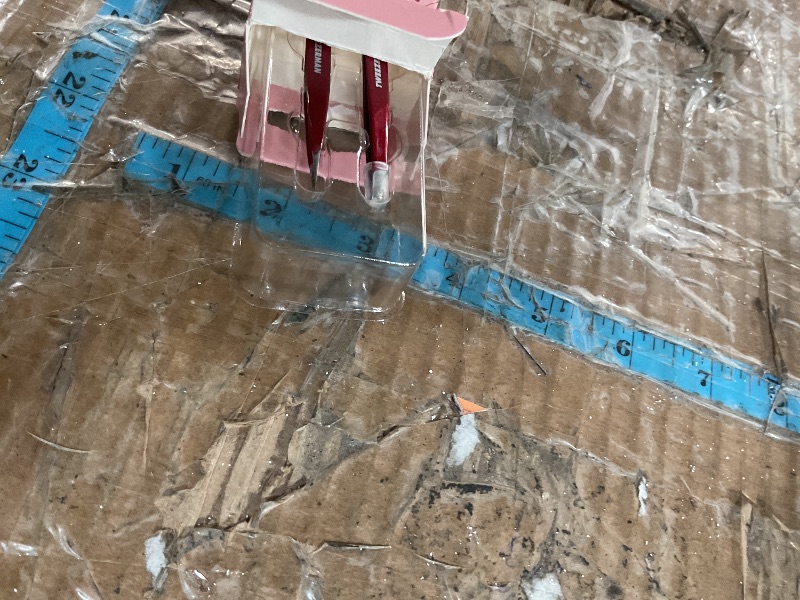 Photo 1 of Tweezerman Vintage Rose Micro Mini Tweezer Set