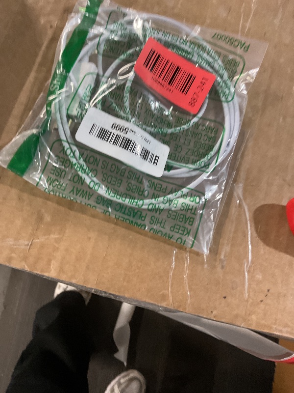 Photo 1 of [Apple MFi Certified] Apple Lightning to HDMI Cable Adapter for iPhone to TV, 1080P Digital AV Adapter Sync Screen Connector Compatible for iPhone 14 13 12 11 Pro Max XS XR X 8 to TV Projector Monitor