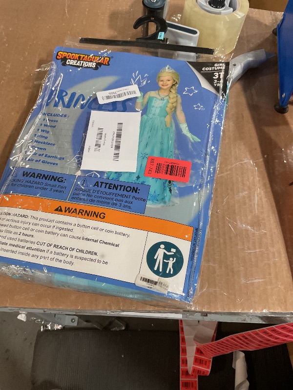 Photo 1 of (missing pieces) Spooktacular Creations Halloween Kids Ice Princess Dresses, Light-Up Princess Costume Birthday, Halloween Dress-Up Party (3T, 3-4 yrs)