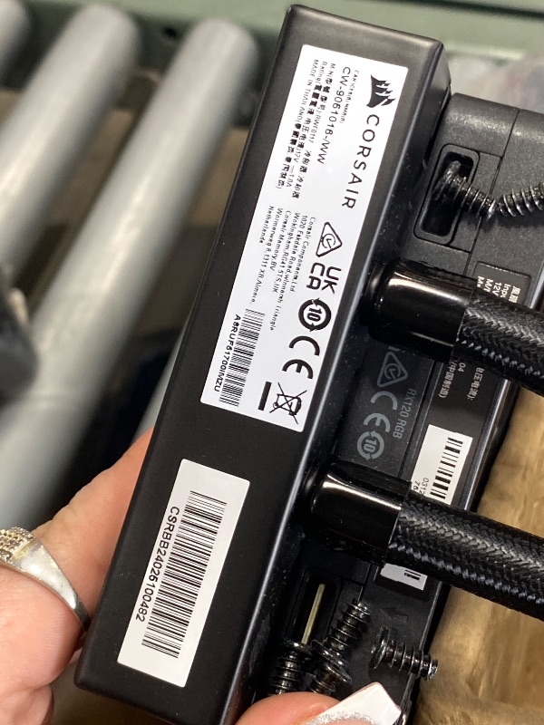 Photo 1 of **FOR PARTS ONLY**CORSAIR iCUE Link Titan 240 RX RGB Liquid CPU Cooler – 240mm AIO – Low-Noise – FlowDrive Cooling Engine – Intel LGA 1851/1700, AMD AM5/AM4 – 2X RX120 RGB Fans – iCUE Link System Hub Included – Black