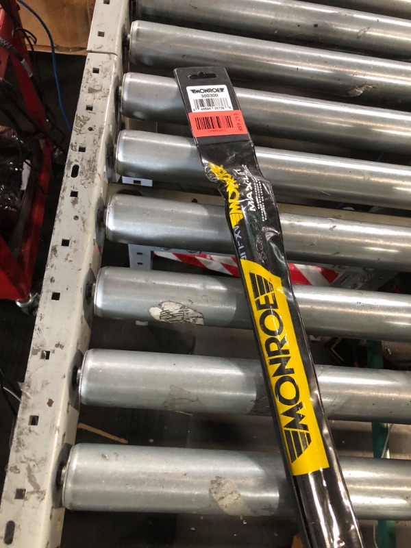 Photo 1 of ***STOCK PHOTO FOR REFERENCE ONLY***Monroe ML5101 MAXLIFT Gas Spring (Boot)