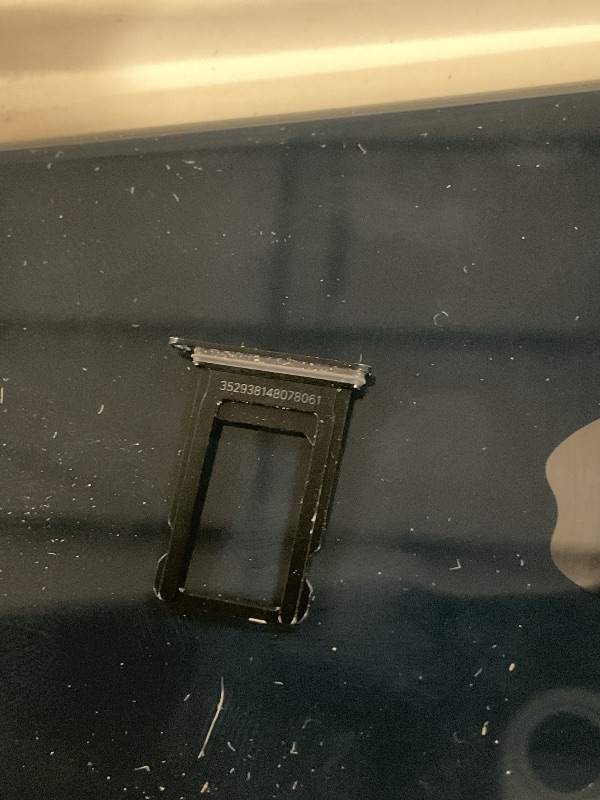 Photo 1 of *IN RESTORE FUNCTION* SEE NOTES* Apple iPhone SE 3rd Gen, 128GB, Midnight - Unlocked (Renewed Premium)