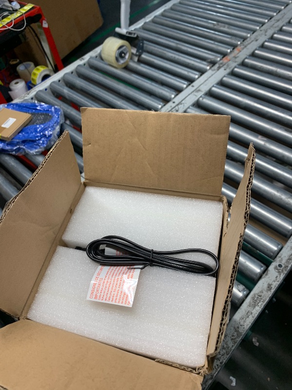 Photo 1 of *************MISSING THE STAR ON TOP***********
Lakumu 16.5" Table Top Christmas Tree, Hand Painted Resin Christmas Tree with Lights, Pre-lit Xmas Tree Decor Lighted Tabletop Decoration with Multicolored LED Bulbs, Ceramic-Like Finish