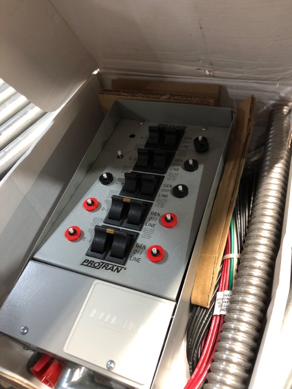 Photo 1 of ***DAMAGED - SEE NOTES/PICTURES*** Reliance Controls 31410B Pro/Tran 10-Circuit 30-Amp Indoor Generaor Transfer Switch