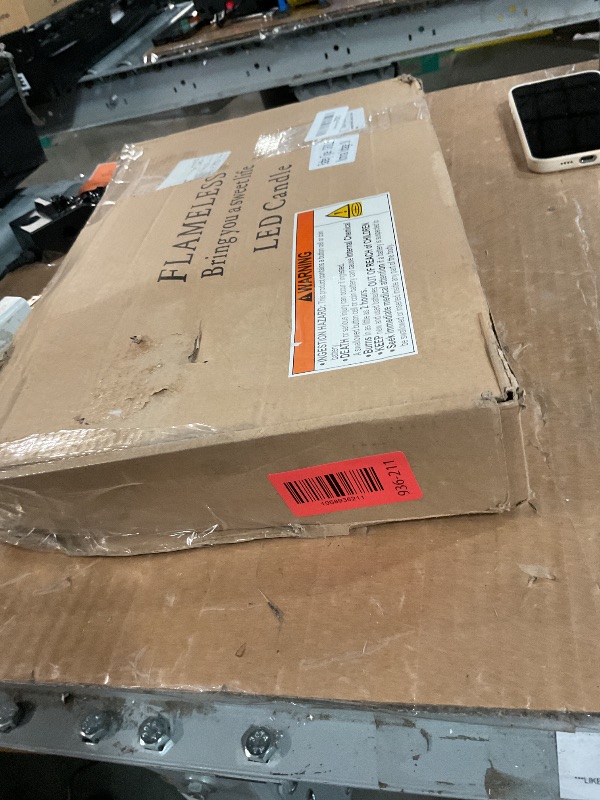 Photo 1 of ***DAMAGED - SEE NOTES/PICTURES*** kakoya Flickering Flameless Candles Battery Operated with Remote and 2/4/6/8 H Timer Plexiglass Led Pillar Candles Pack of 7 (D2.3"xH 6"7"8")with Realistic Moving Wick Candles for Home Decor(White)