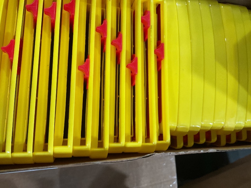 Photo 1 of Tinlade 72 Pack Mini Magnetic Drawing Board for Kids, Small Erasable Sketch, Writing Pad Bulk Painting Toy Birthday Party Favor Christmas Gift Goodie Bag Stuffer for Boy Girl (Classic Color,Cute)