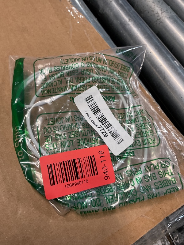 Photo 1 of (Apple MFi Certified) iPhone AUX Cord,Lightning to 1/8 Inch Audio Cable,3.3ft, Headphone Jack Adapter Male Aux Stereo Audio Cable Compatible for iPhone 14/13/12/11/XR/X/8/7 (White)