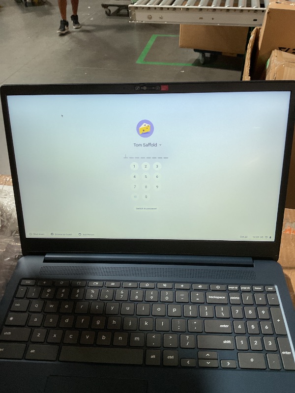 Photo 1 of (account lock)(see not)  Lenovo IdeaPad 3i Chromebook, 15.6” FHD Display, Intel Celeron N4500, 8GB RAM, 64GB eMMC, 1920x1080 px, 720p Camera, Chrome OS, Abyss Blue(can still browse guest)