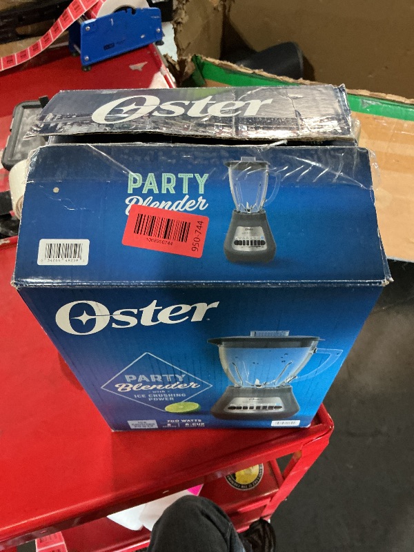 View 3 of ***STOCK IMAGE FOR REFERENCE***
Oster Classic Series 8-Speed Blender