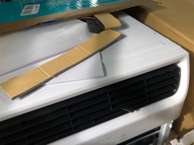 Photo 1 of (parts loose)
Hisense WCH08R25A Window Air Conditioner, White, 8,000 BTU Heat and Cool, 4 modes (Cooling, Heating, Fan, Dehumidifier), Easy Installation, 2 Years Warranty