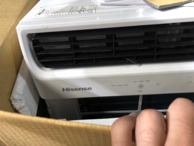 Photo 1 of (parts loose)
Hisense WCH08R25A Window Air Conditioner, White, 8,000 BTU Heat and Cool, 4 modes (Cooling, Heating, Fan, Dehumidifier), Easy Installation, 2 Years Warranty