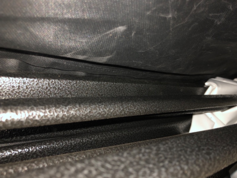 Photo 1 of (bag torn)
Yaheetech Canopy Tent, Commercial Instant Heavy Duty Canopy, 500D Waterproof Adjustable Canopy with Wheeled Carry Bag, 4 Sandbags and 4 Stakes (10x10, White)