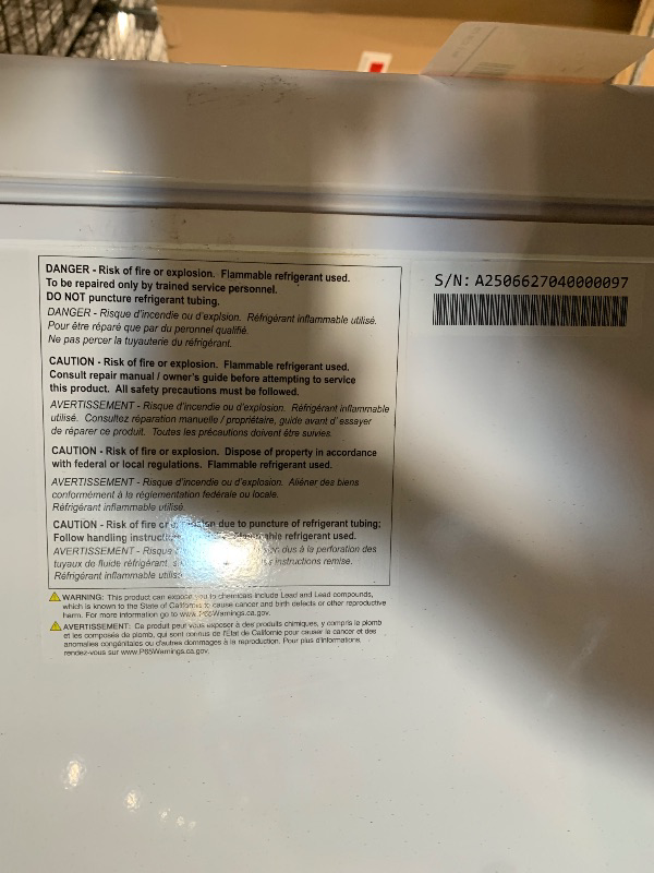 Photo 1 of ***PALLET TRUCK OR TRAILER PICKUP ONLY***
Hamilton Beach 17 cu ft Chest Deep Freezer - White, GARAGE READY Food for Large Family, Storage Basket, Space-Saving Flat Back, Stay-Open Lid, Front-Access Drain, for Basement, Laundry Room, Cottage