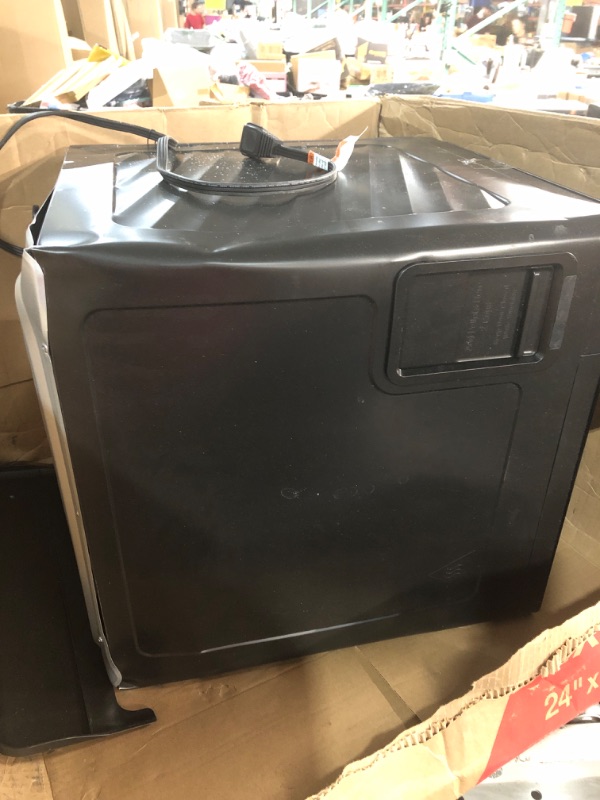 Photo 1 of (used)(damaged)(see all images) GE Profile™ Smart Indoor Pellet Smoker, with Active Smoke Filtration, 5 Smoke Control Settings, WiFi Connected, Electric, Countertop BBQ Appliance, Black