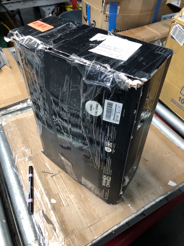 Photo 1 of (PARTIAL SET) (USED/FAIR) EVERGRACEHOME Cotton Coverlet Set King Size 3 Pieces, Lightweight Soft Ribbed Matelassé Bedspread Quilt Set, Cozy Oversized Quilted Bedding Set with 2 Pillow Shams for All Seasons, Olive Green