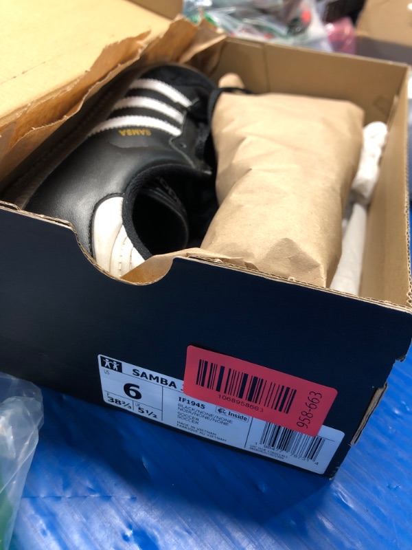Photo 1 of (used item)(see all images) adidas Unisex-Kid's Samba Indoor, Black/None/None, 6