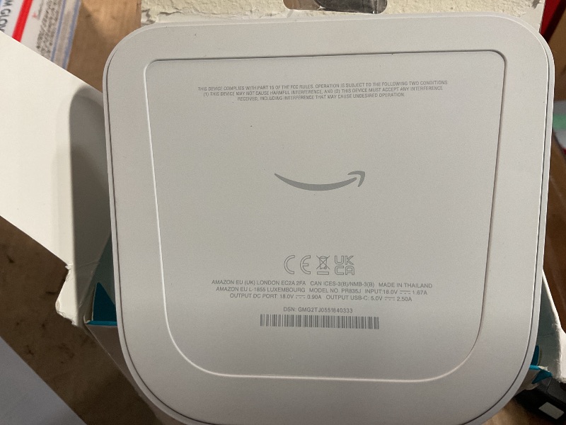 Photo 1 of (STAND ONLY) Echo Show 8 (3rd Gen) Adjustable Stand with USB-C Charging Port | Glacier White