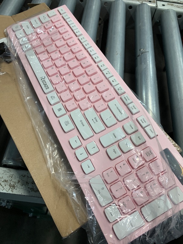 Photo 1 of (missing pieces) Wireless Keyboard and Mouse Combo, Reccazr 2.4G Full-Sized Keyboard and Mouse Cordless