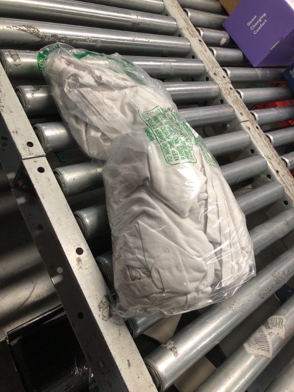 Photo 1 of **STAINED*** Fruit of the Loom Men's Stay Tucked Crew T-Shirt - Large - White (Pack of 6)