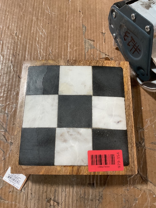 Photo 1 of * it has a crack on it *
Mud Pie Checkered Marble Trivet; 8" x 8"