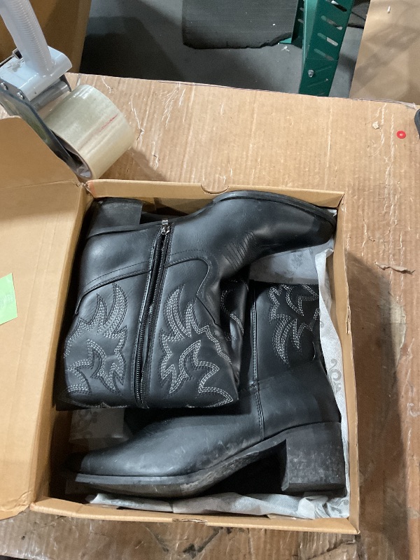 Photo 1 of * boots are dirty *
IUV Cowboy Boots For Women Knee High Western Cowgirl Boots Snip Toe Side Zipper Chunky Heel. size 9.