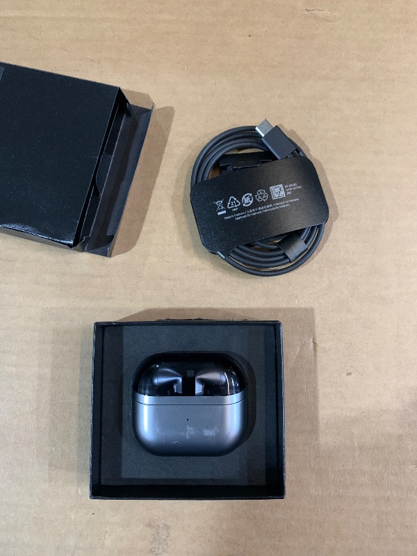 Photo 1 of (left earpiece doesn't work) Samsung Galaxy Buds 3 Pro AI True Wireless Bluetooth Earbuds, Noise Cancelling, Sound Optimization