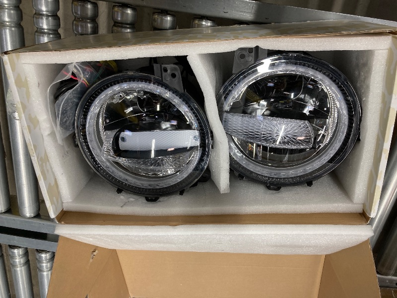 Photo 1 of ***PLASTIC COVER INSIDE ONE LIGHT IS OFF AS IN PICTURES***Metra - 9" Premium Chasing LED Headlights - Fits select Jeeps® (JP-901RGBKT)***PLASTIC COVER INSIDE ONE LIGHT IS OFF AS IN PICTURES***