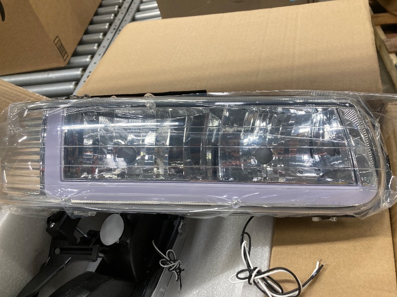 Photo 1 of ***ONE HEADLIGHT-DAMAGED -SELLING AS IS*** Fullux LED DRL Headlights Assembly for 1999-2002 Chevy Silverado 1500 2500 1500HD 2500HD 3500HD 2000-2006 Suburban Tahoe Headlamp Clear Reflector Chrome Housing