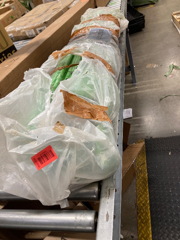 Photo 1 of ***Parts only****
VIVOSUN R446 4x4 Grow Tent, 48"x48"x72" Roof Cube Tent with Observation Window and Floor Tray for Hydroponics Indoor Plant for VS4000/VSF4300