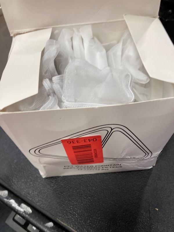 Photo 1 of  Pack Filters Replacements for Automatic Pet Fountains?230oz/7L Dog Multiple Filtration Dog dispensor?Filtration System Pet Fountain Filters Replacemen