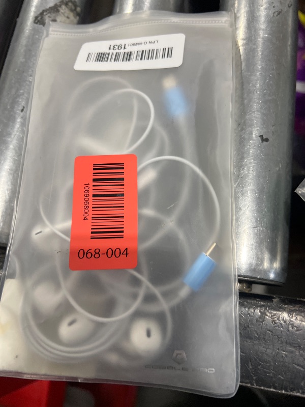 Photo 1 of 2 Pack-USB C Headphones for iPhone 16/15 Pro Max Plus Type C Earbuds Wired Earphones with Mic & Remote Control Noise Cancelling for iPhone 16/15 Pro, iPad Pro, Galaxy S23/S22/S21/Ultra Note 10/20