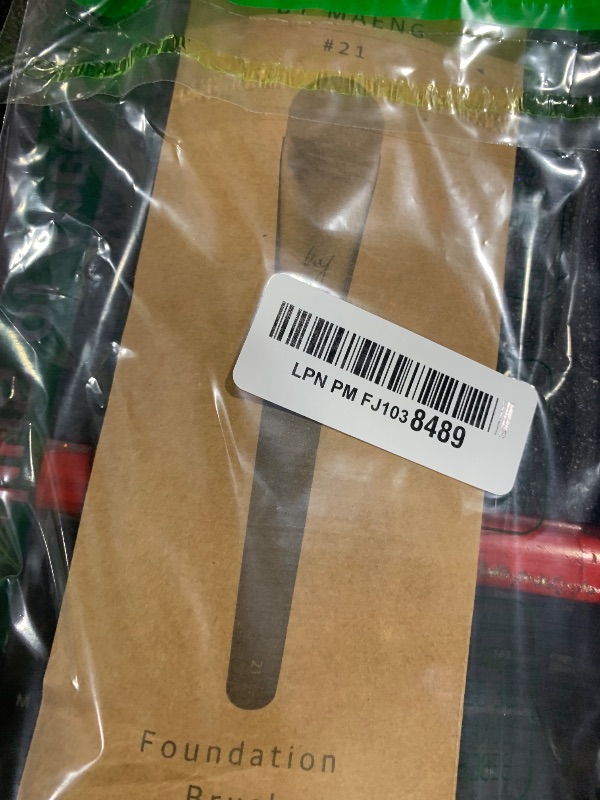 Photo 1 of [SOO ADOR] BY MAENG #21 Foundation Brush - Lightweight and Skin-Friendly Tool for Flawless Base Makeup | Created by K-Pop Makeup Artist Maeng | Makeup Brush Base Brush