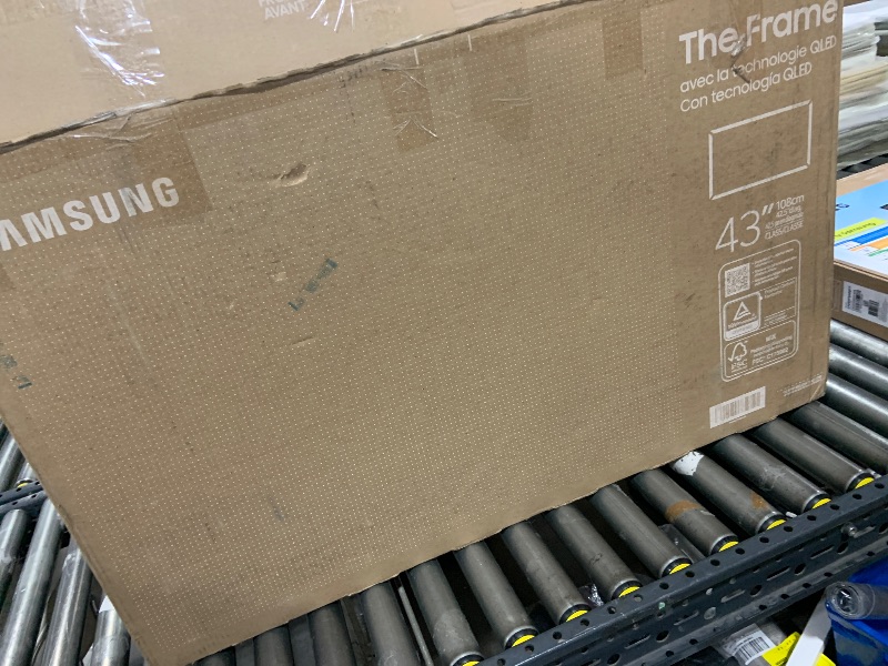 Photo 1 of Samsung 43-Inch Class The Frame LS03F 4K QLED Smart TV (2025 Model) Slim Fit Wall Mount, Modern Frame Design, NQ4 AI Gen2 Processor, Art Mode, Artful Picture Quality, Samsung Vision AI, Alexa Built-in  DOES NOT COME WITH POWER CORD 
