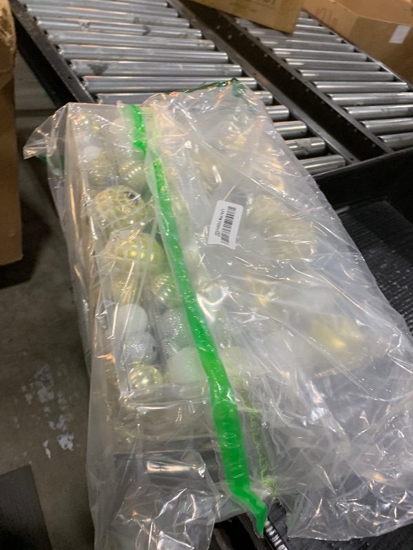 Photo 1 of 100PCS Gold and Silver Christmas Ornaments Set, Shatterproof Christmas Ball Ornaments Bulk, Assorted Decorations Baubles Hanging Ornaments for Christmas Trees Holiday Party Decor (Gold & Silver)