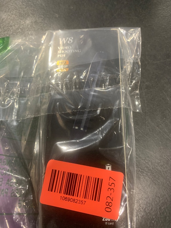 Photo 1 of 1080P Camera Pen Portable Security Pen Cam 32G Memory Card 2.4Ghz WiFi Wireless Body Photo Cam with 250mAh Battery for Indoor and Outdoor(No Audio)