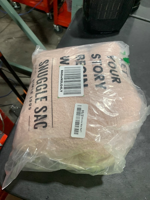 Photo 1 of Snuggle Sac Ultra Soft Throw Blanket for Couch Bed Sofa 50x60 inches, Reversible Pink Blanket Microfiber Fluffy Fuzzy Cozy Knit Throws for Women Mothers Birthday Gifts