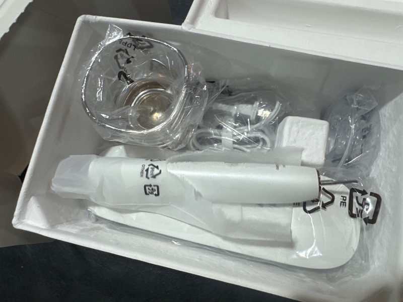 Photo 1 of Philips Sonicare DiamondClean Smart 9500 Electric Toothbrush, Sonic Toothbrush with App, Pressure Sensor, Brush Head Detection, 5 Brushing Modes and 3 Intensity Levels, Rosegold,