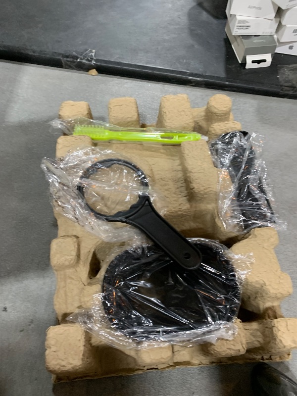 Photo 1 of CIRAGO Horizontal Cold Press Juicer, Two Speed ??Adjustments, Slow Masticating Juicer Extractor, Easy to Clean, Silent Motor, Suitable for Vegetables and Fruits, BPA Free (Green)