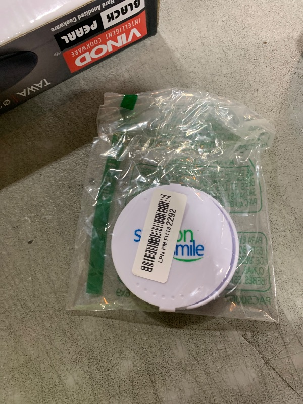 Photo 1 of Temporary Veneers Kit for Women and Men, Tooth Replacement Kit, Nature and Comfortable (1 Count (Pack of 1), Unflavored)-MM03